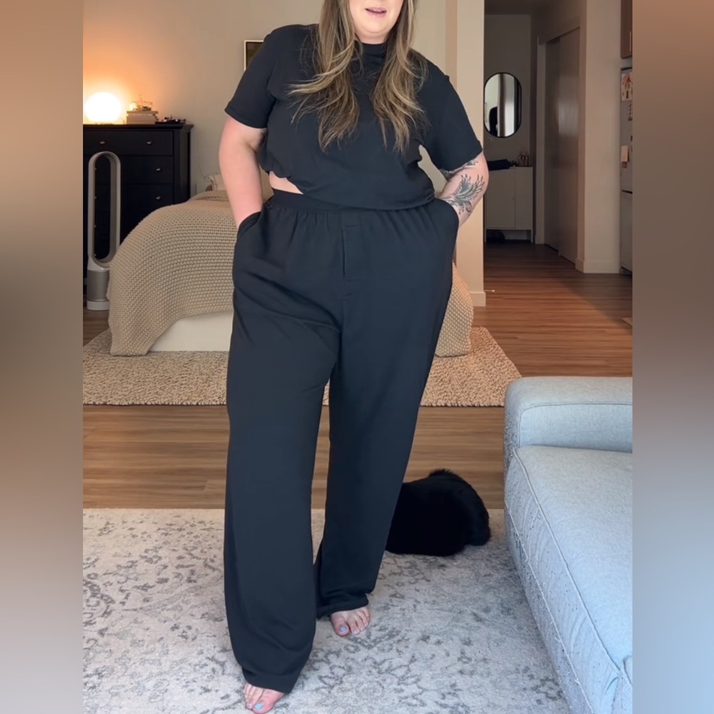 SKIMS NWT Boyfriend Loose Pants Onyx Black Size 4X Relaxed Fit Straight Leg XXXL